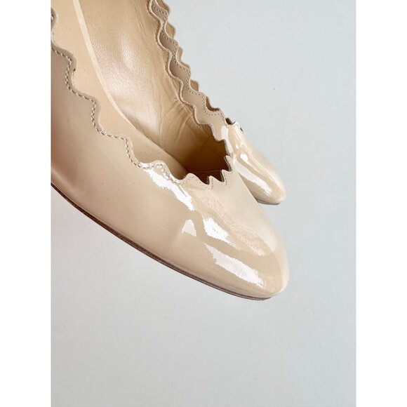 CHLOE Lauren Nude Patent Leather Scalloped Round Toe Block Heel Pumps, Size 38.5 - Picture 4 of 15